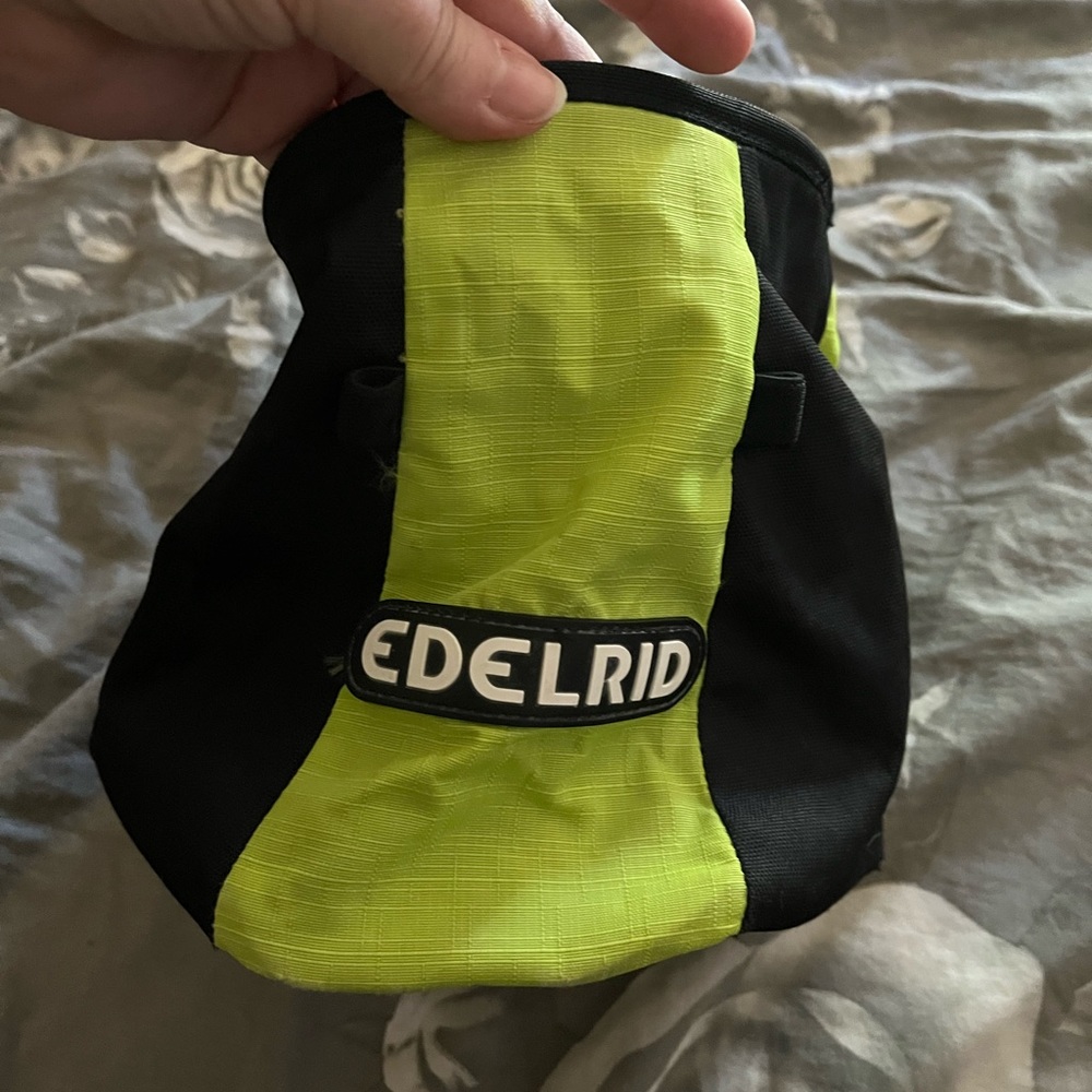 Chalk bag for rock climbing